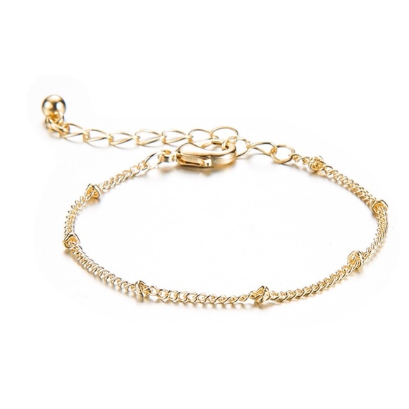 **FENELLA* 3-Pc Gold Chain Fashion Bracelet Set - Picture 9 of 10